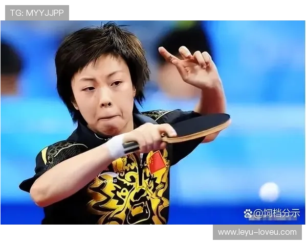 张怡宁打完比赛顺手把对手的球拍放进自己包里了