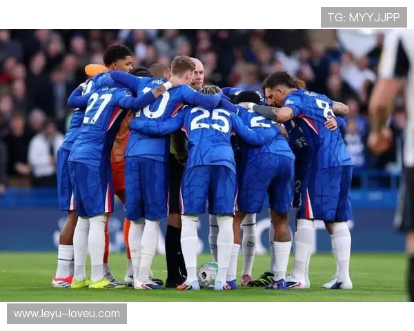 切尔西的矛盾升级：新援磨合期的困境与球队战术体系的崩溃