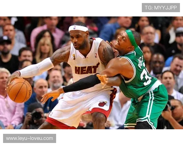 保罗·皮尔斯历史关键得分爆发对比詹姆斯展现季后赛决定力