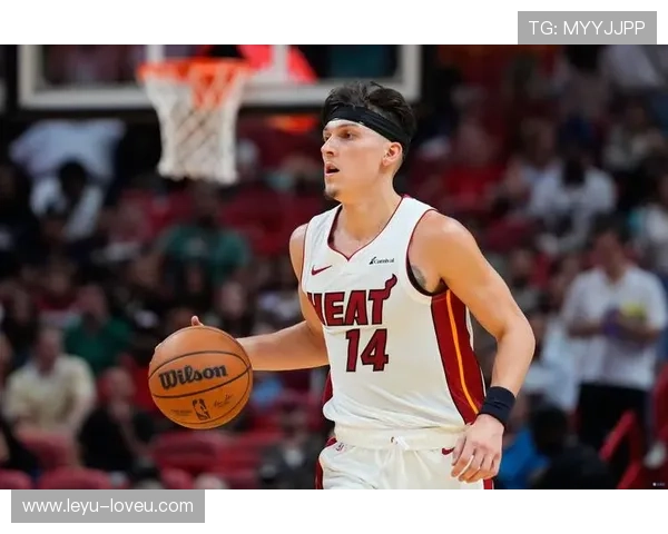 希罗突破制造关键得分拉开季后赛后卫效率差距