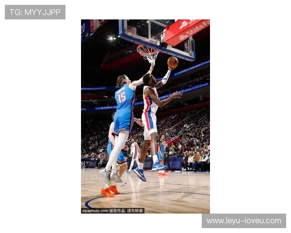 杰伦·威廉姆斯无球跑动制造错位，提升雷霆锋线进攻效率