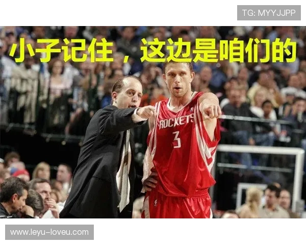 球卡篮筐怎么办？篮球规则判例解析与场裁判决标准